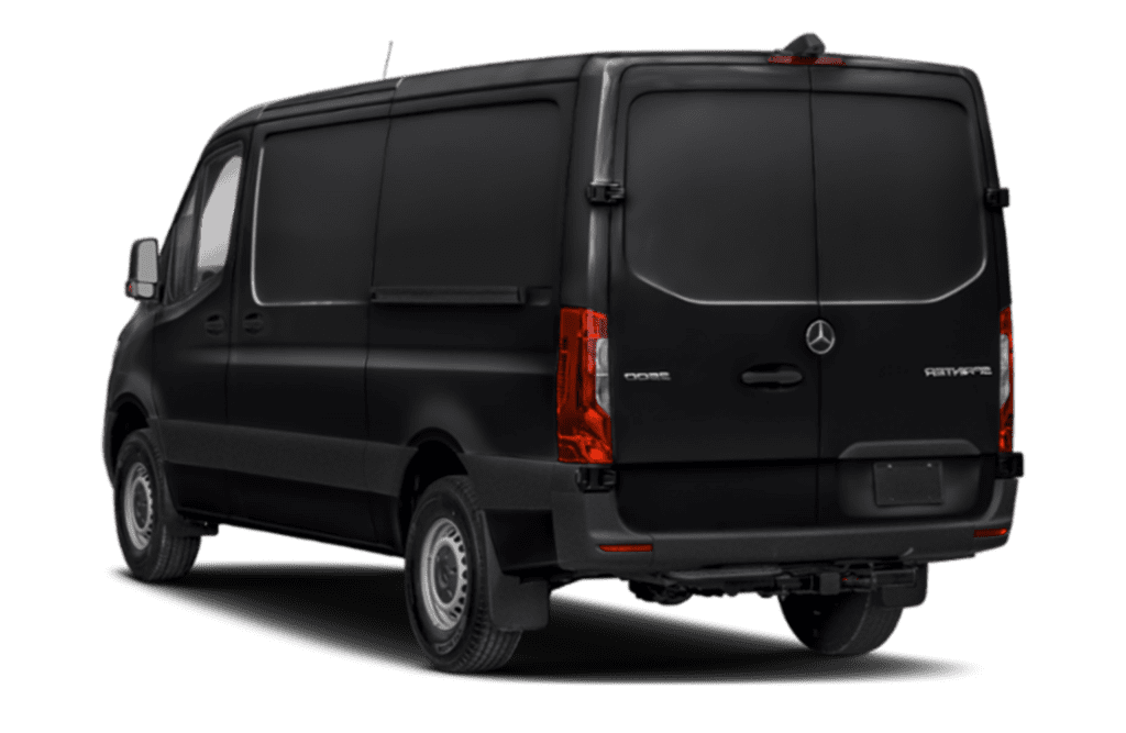 Een Mercedes Transit met een nieuwe voorruit en zwarte privacy ramen. Wij vervangen de voorruit van uw bedrijfswagen door een nieuwe autoruit. Ook kunnen wij zwarte ramen plakken voor extra privacy.